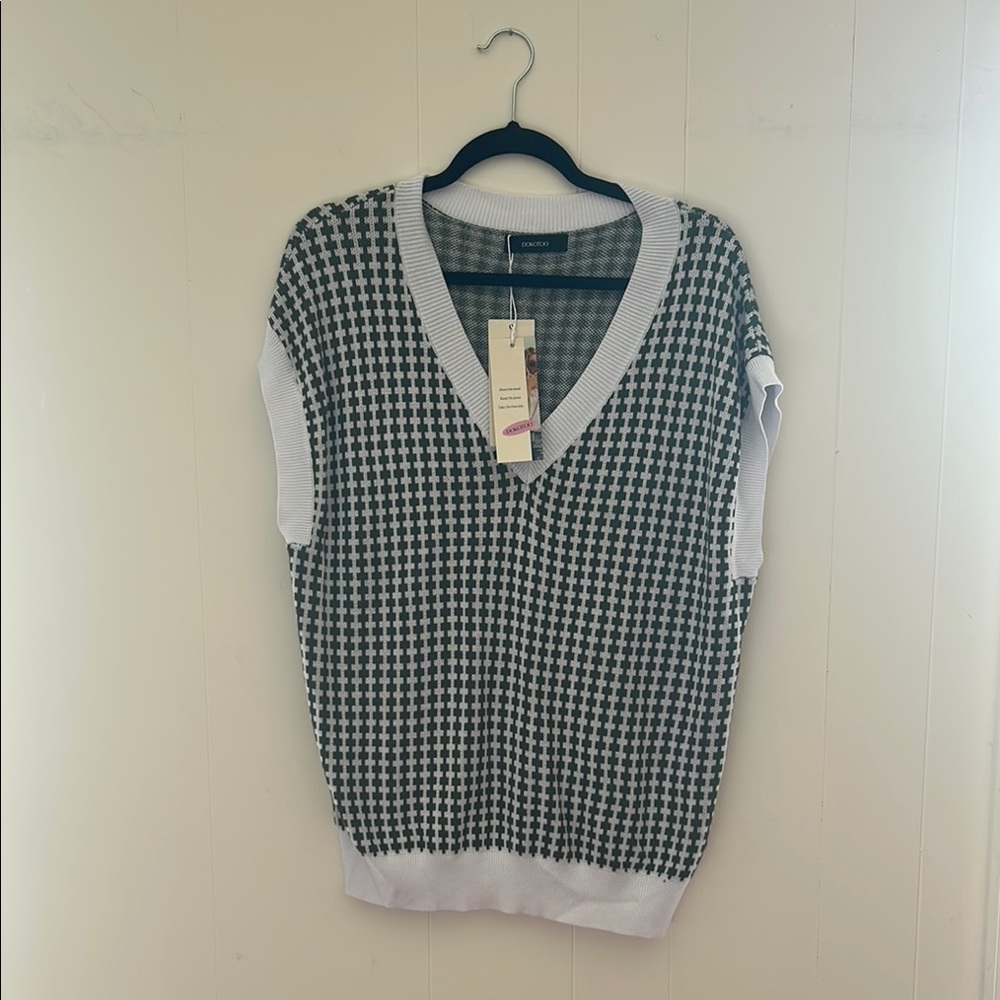 Olive green and White Houndstooth V-Neck Sweater Vest
